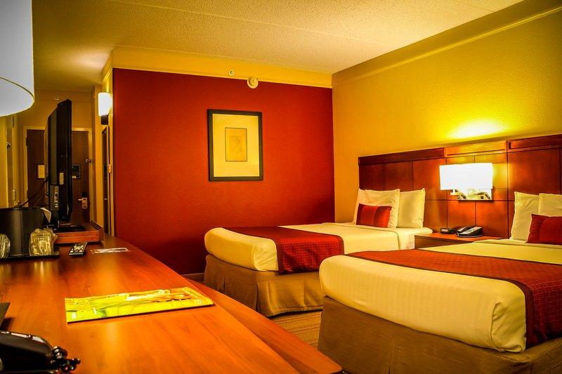 Country & By Radisson, Dallas-love Field Hotel