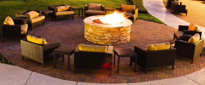 Country & By Radisson, Dallas-love Field Hotel