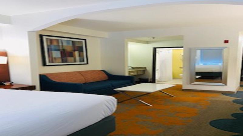 Express & - Park Northeast By Ihg