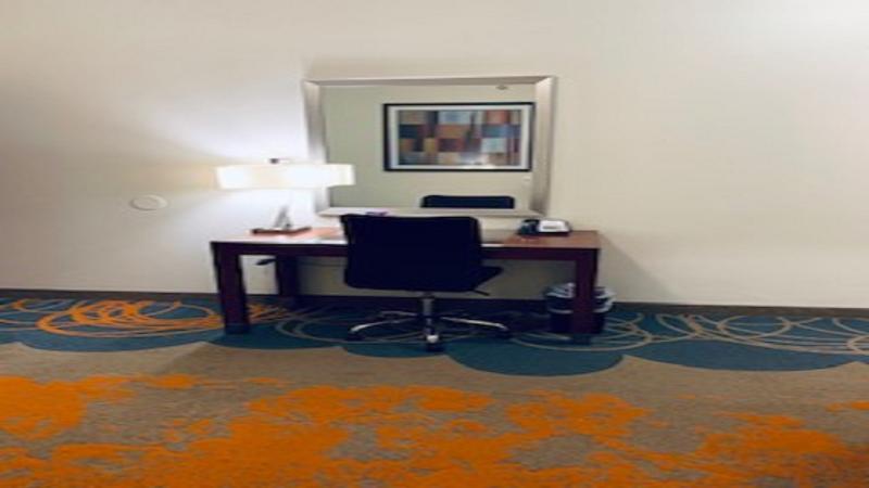 Express & - Park Northeast By Ihg Hotel Dallas