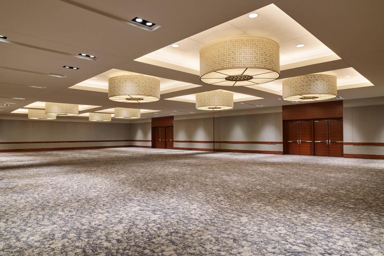 The Westin Galleria 4*