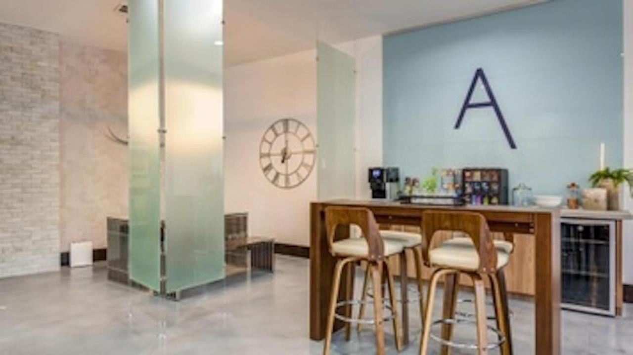Kasa West End Aparthotel