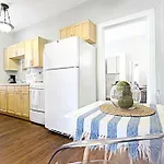 Dallas Native, Lower-Greenville Ave Area