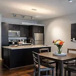 Downtown Dallas Cozysuites With Gym #2