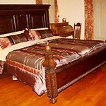 Alla\'S Historical Bed And Breakfast, Spa And Cabana