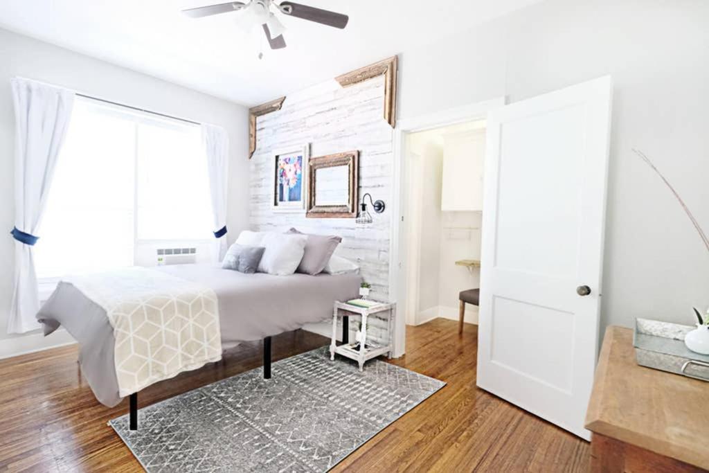 Native, Lower-greenville Ave Area * Dallas