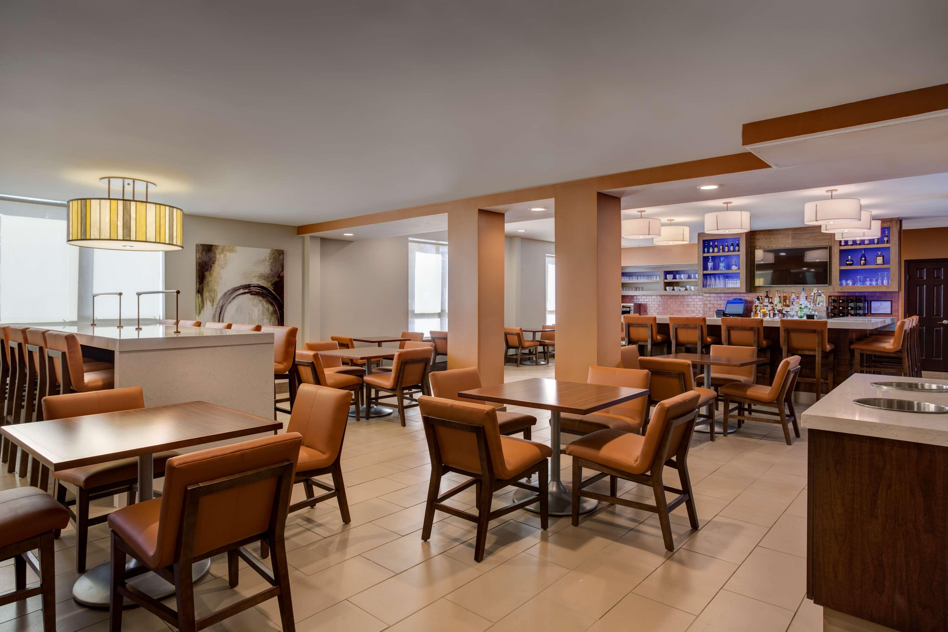Hyatt House Uptown Hotel