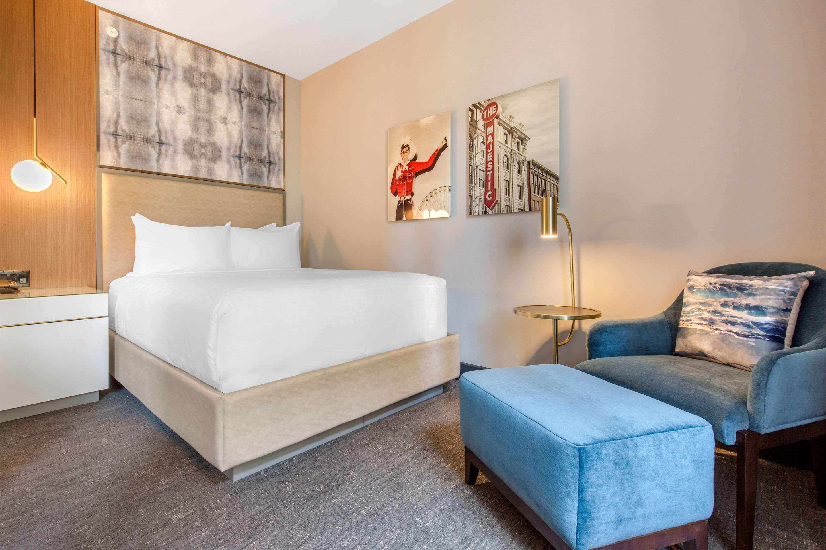 Renaissance Saint Elm Downtown Hotel 4*