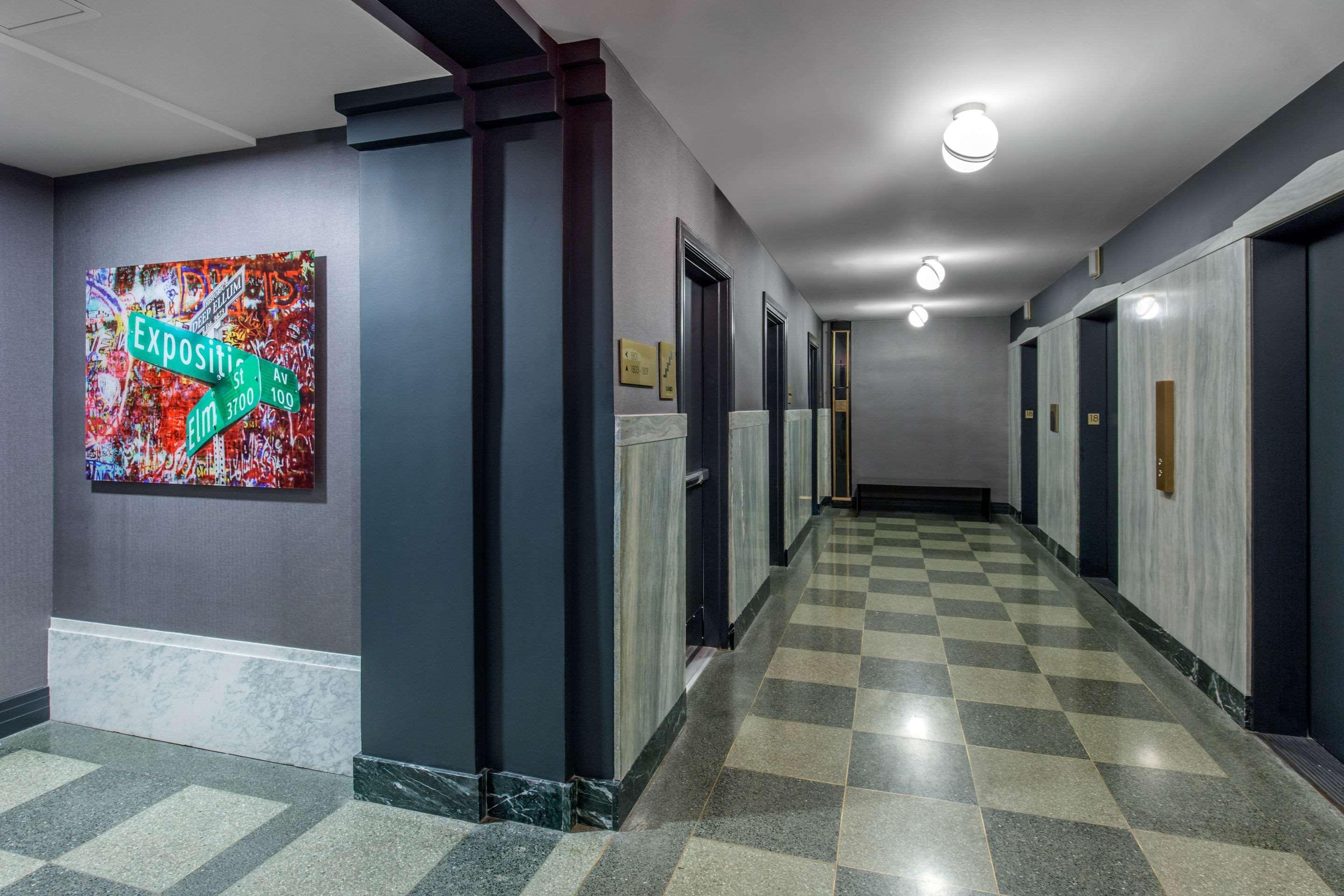 Renaissance Saint Elm Downtown