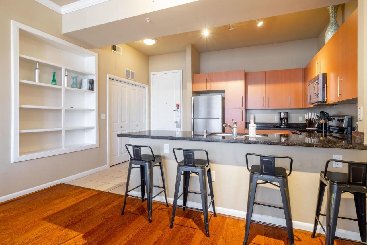 Apartment 2br Executive With Pool, Gym And Fast Wi-fi By Envitae *