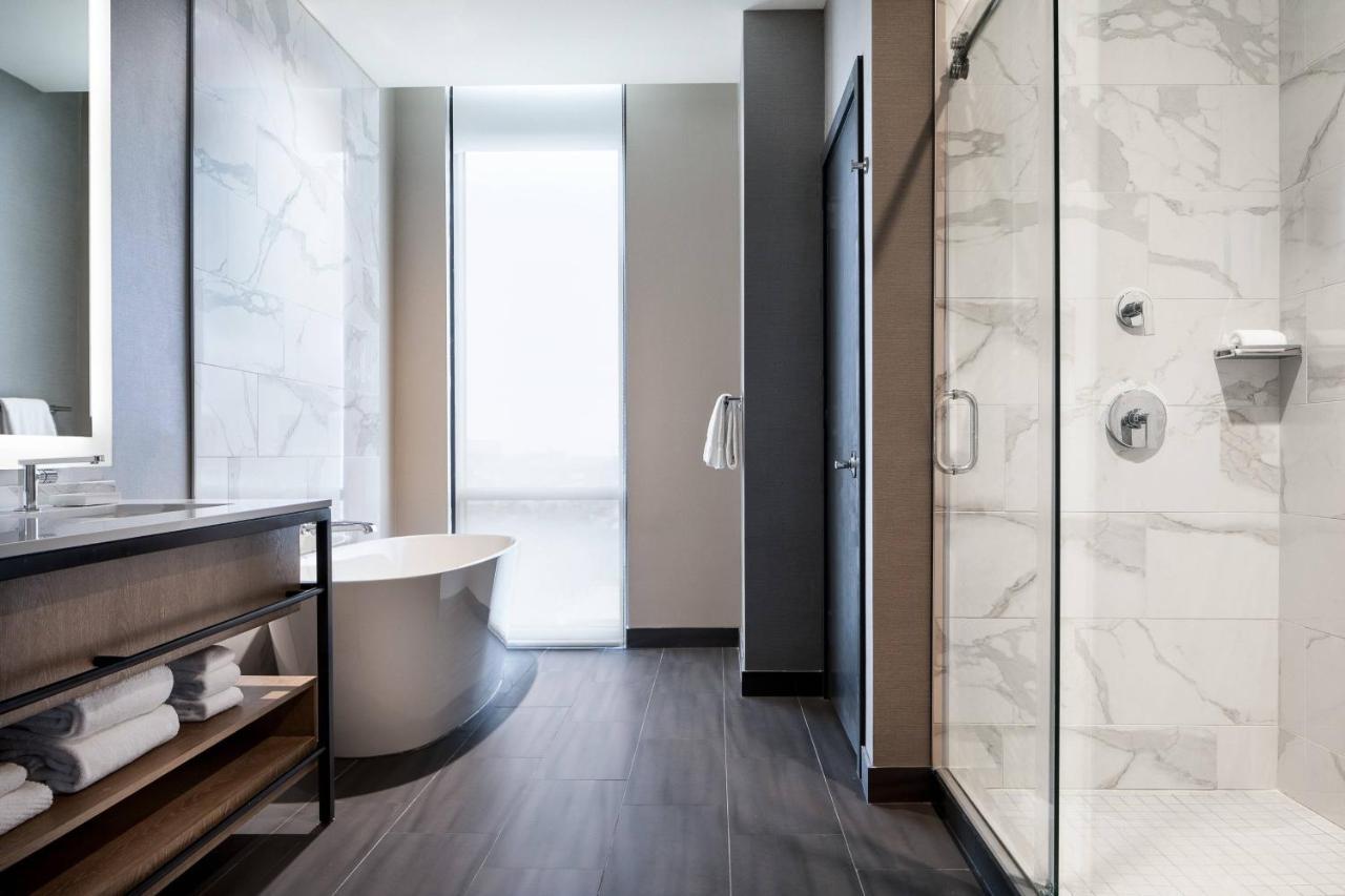 Marriott Uptown Hotel