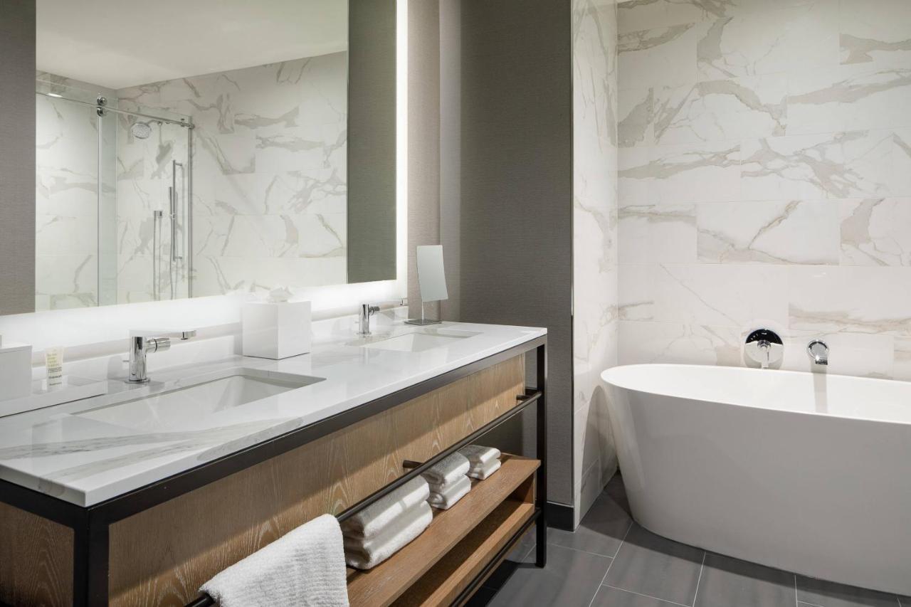 Marriott Uptown 4*