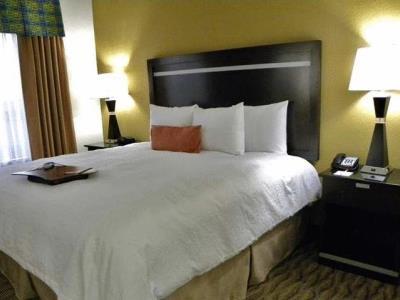 Hampton & I-30 Cockrell Hill, Tx Hotel 3*