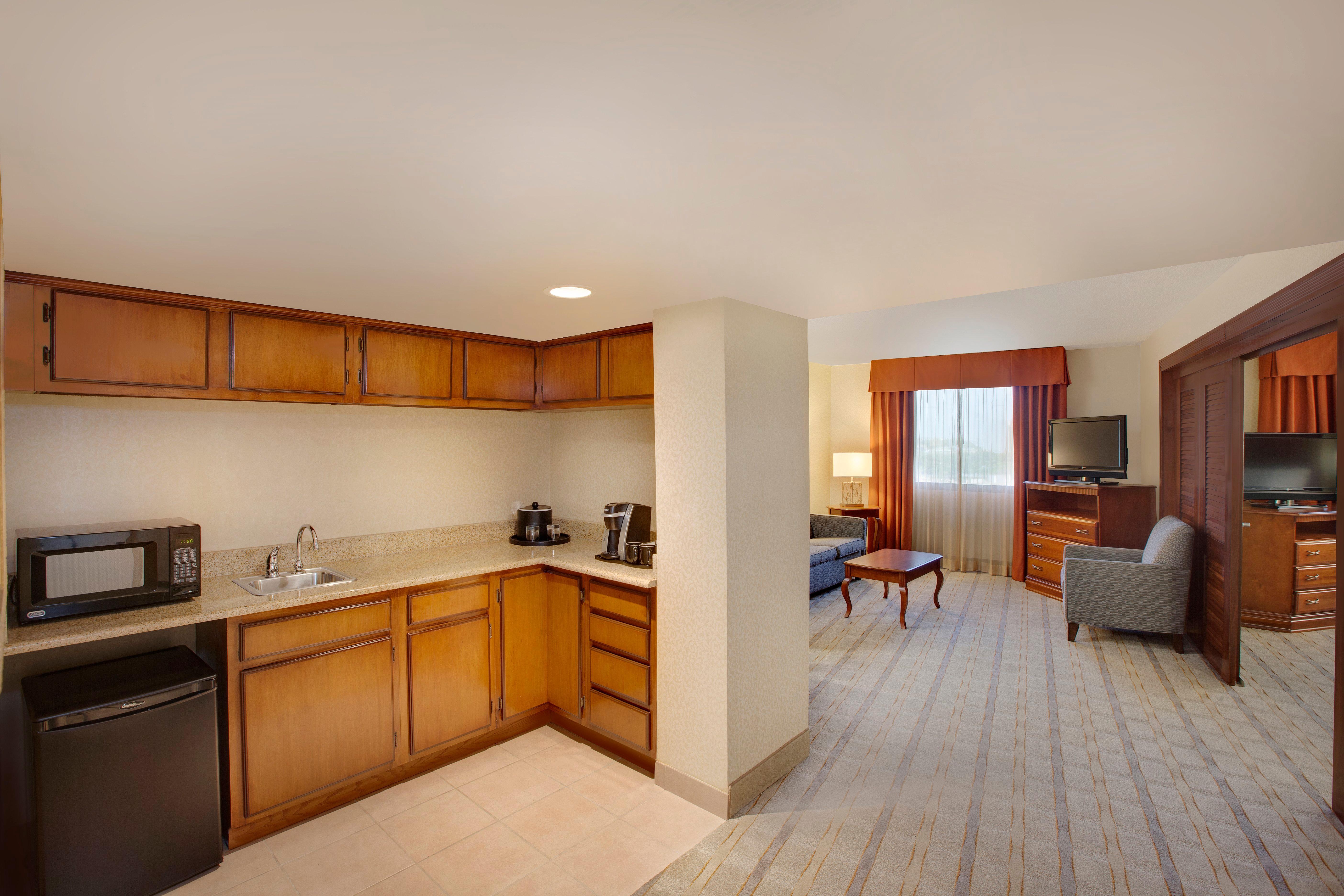 Express Market Center By Ihg