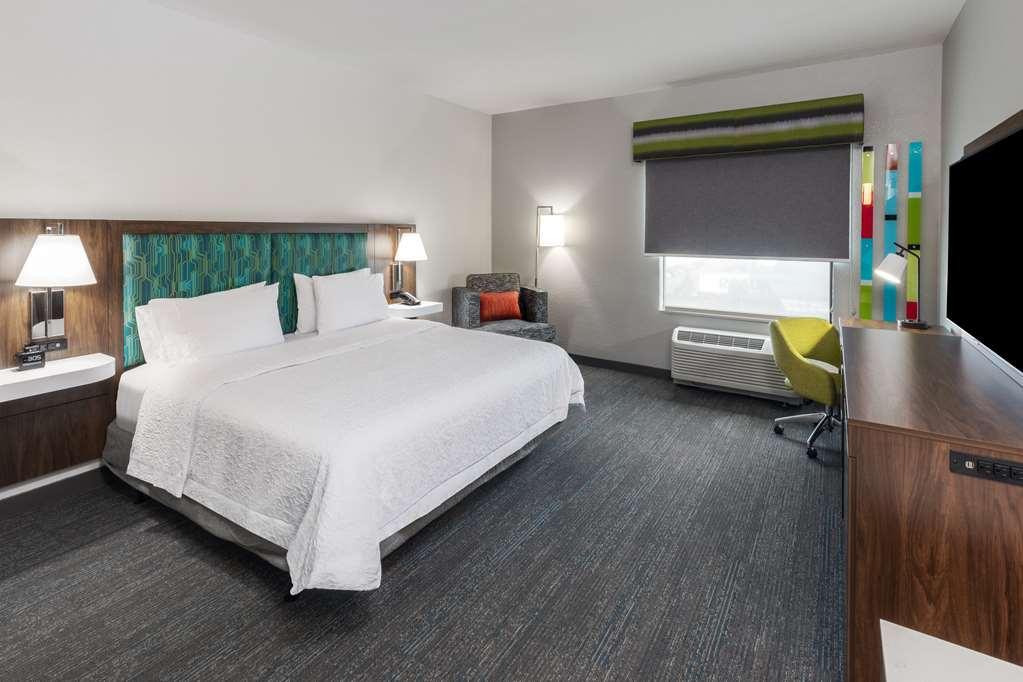 Hotel Hampton & I-30 Cockrell Hill, Tx