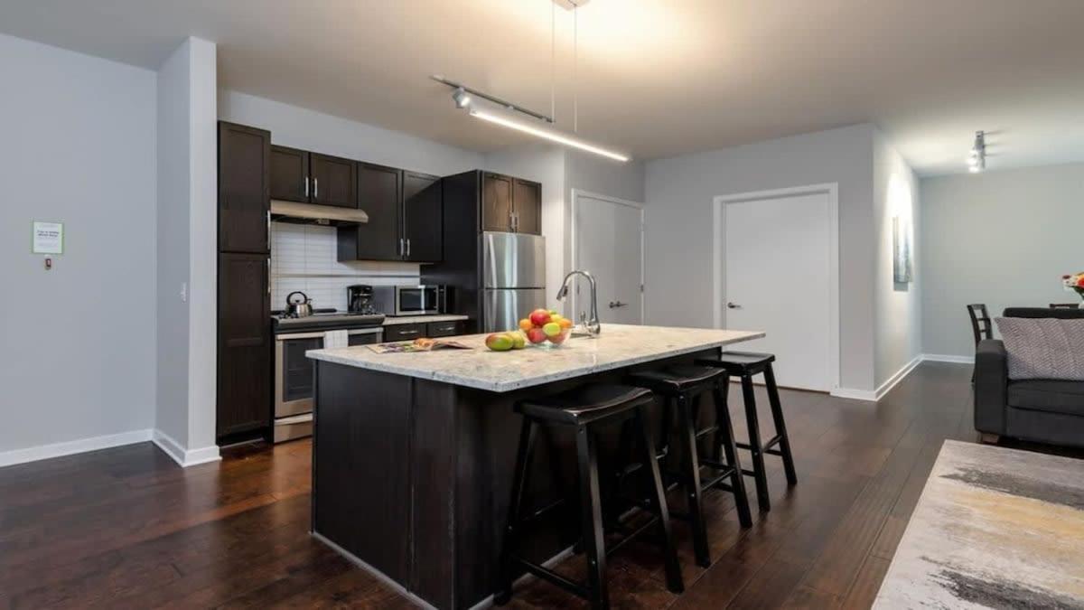 Downtown Cozysuites With Gym #2 * Dallas