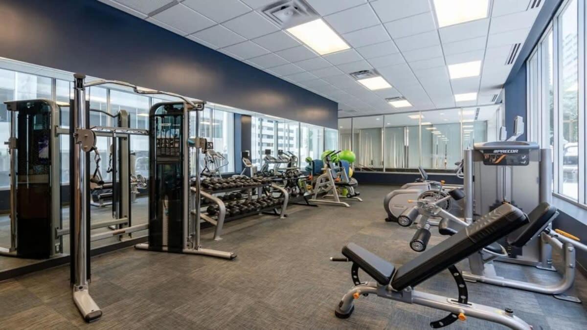 Downtown Cozysuites With Gym #2 * Dallas