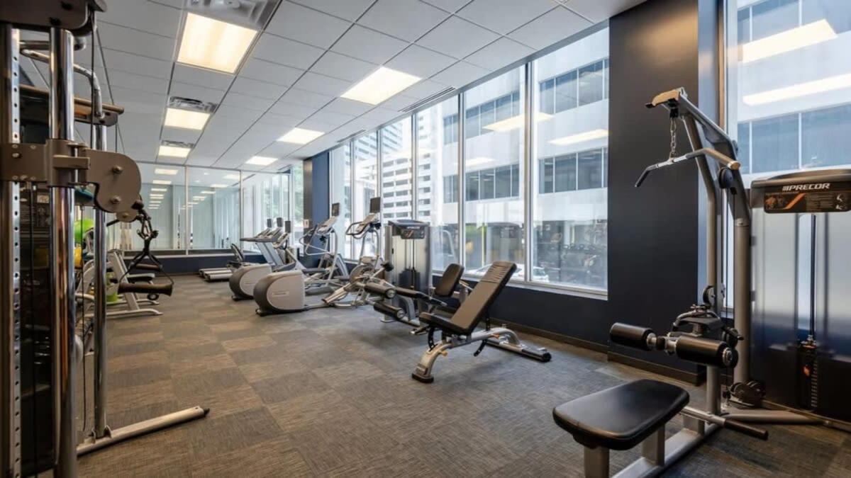 Downtown Cozysuites With Gym #2 Apartment *