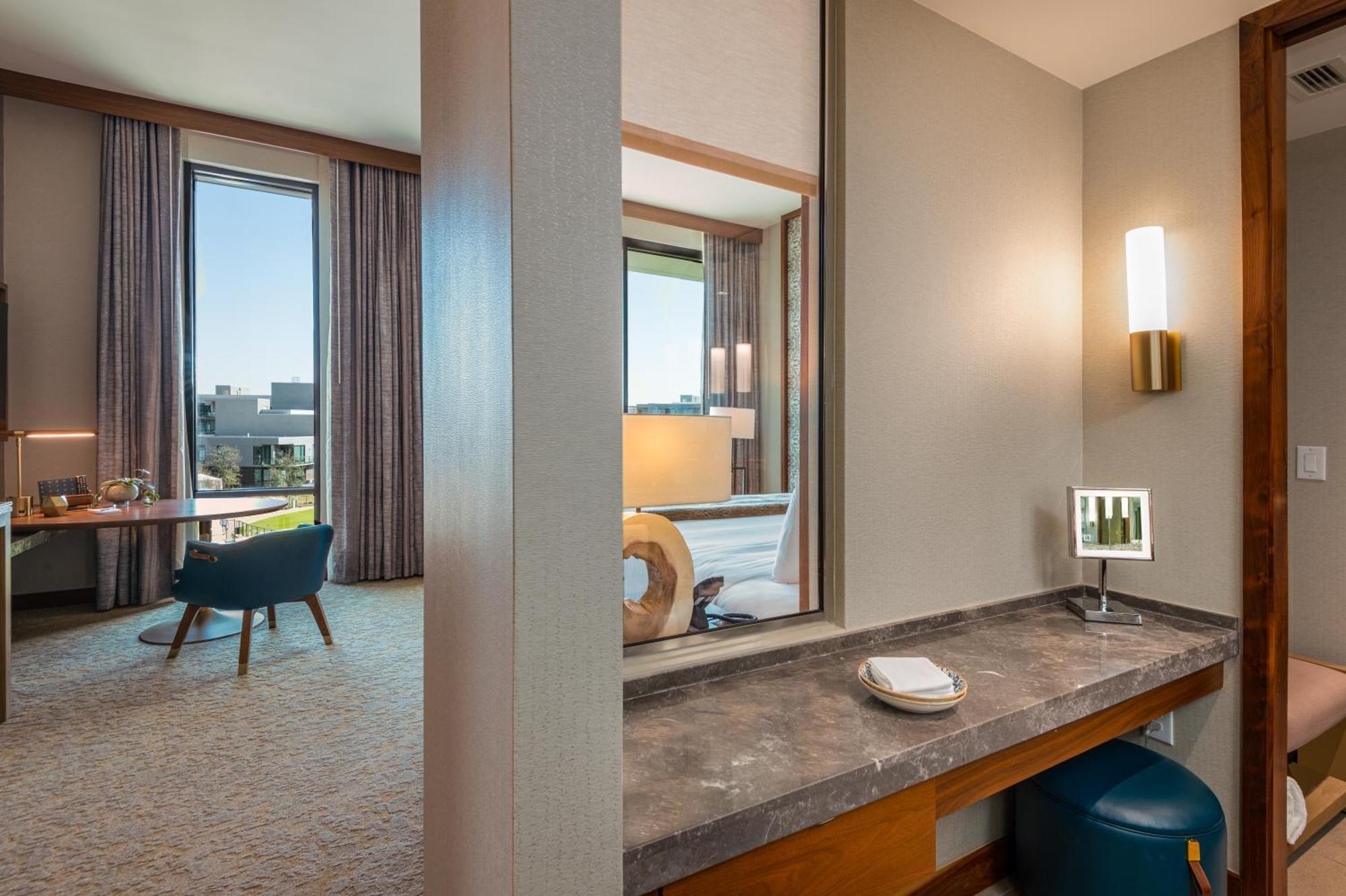 Drey Hotel