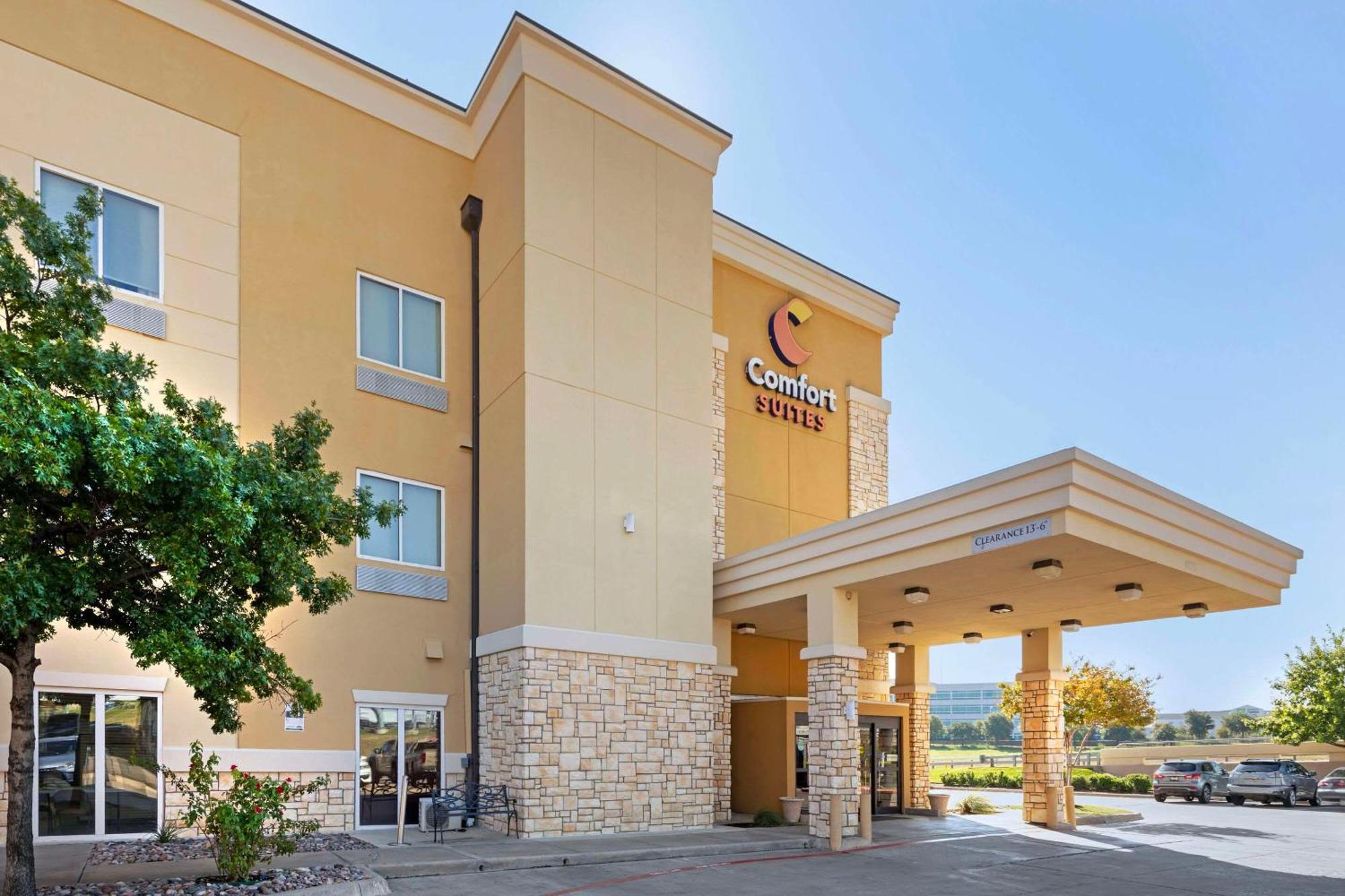 Hotel Comfort West - Cockrell Hill 3*