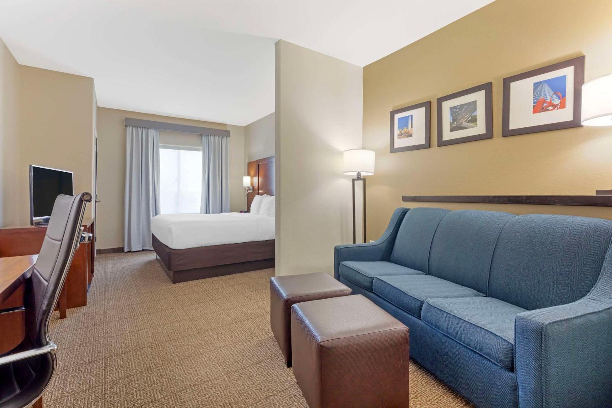 Comfort West - Cockrell Hill Hotel
