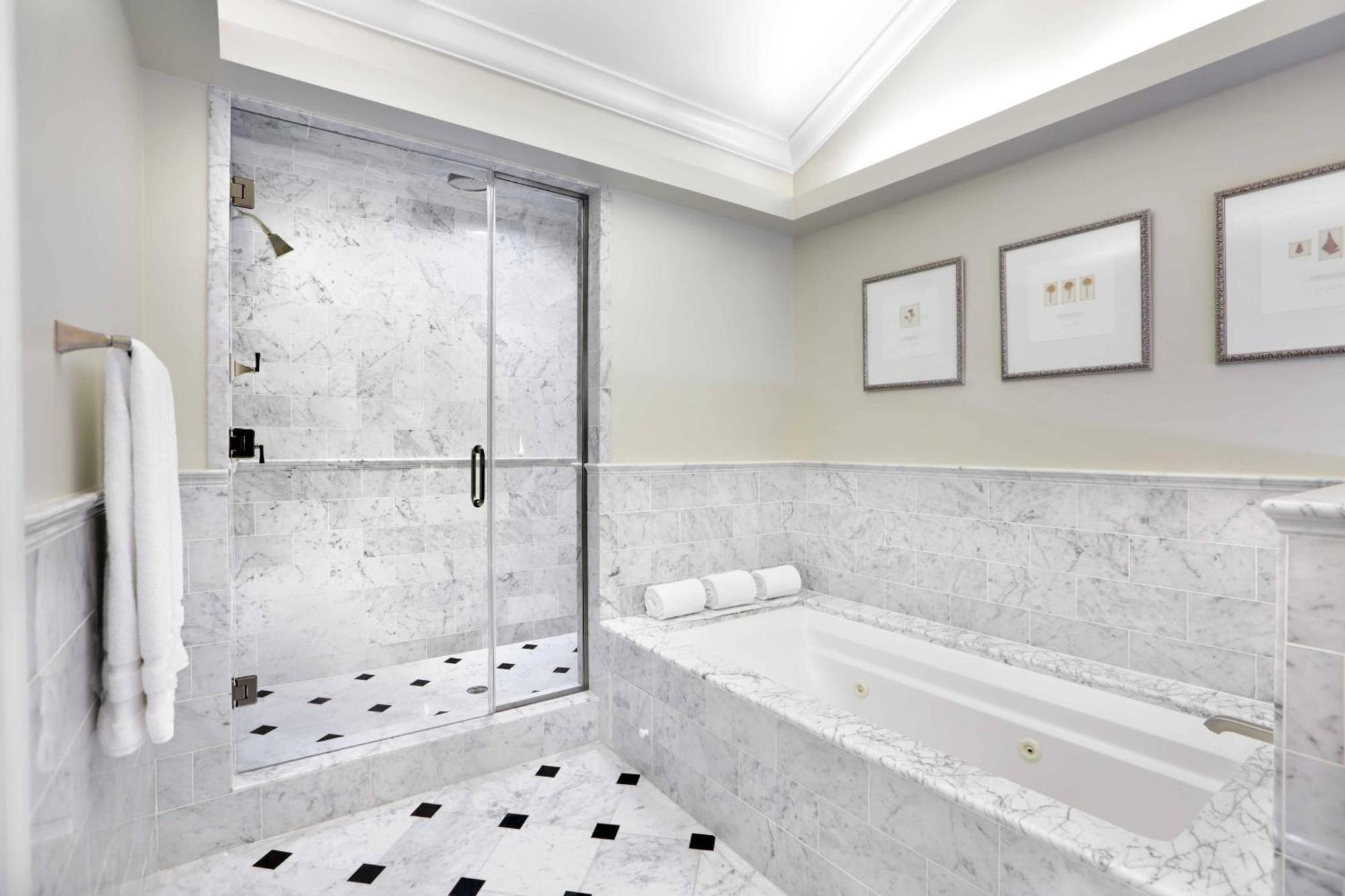 Le Meridien Dallas, The Stoneleigh Hotel Dallas