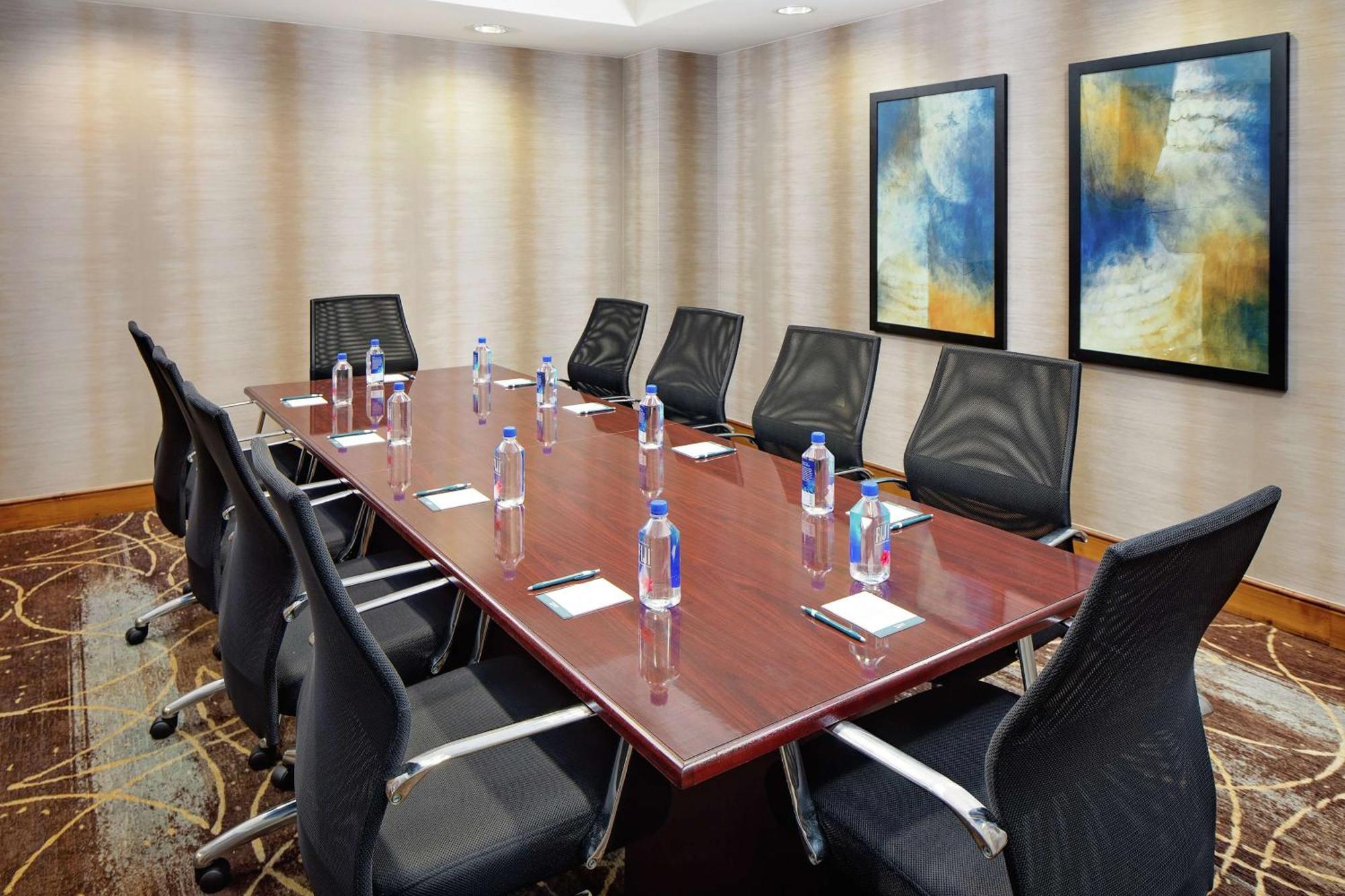 Hotel Homewood By Hilton Market Center 3*