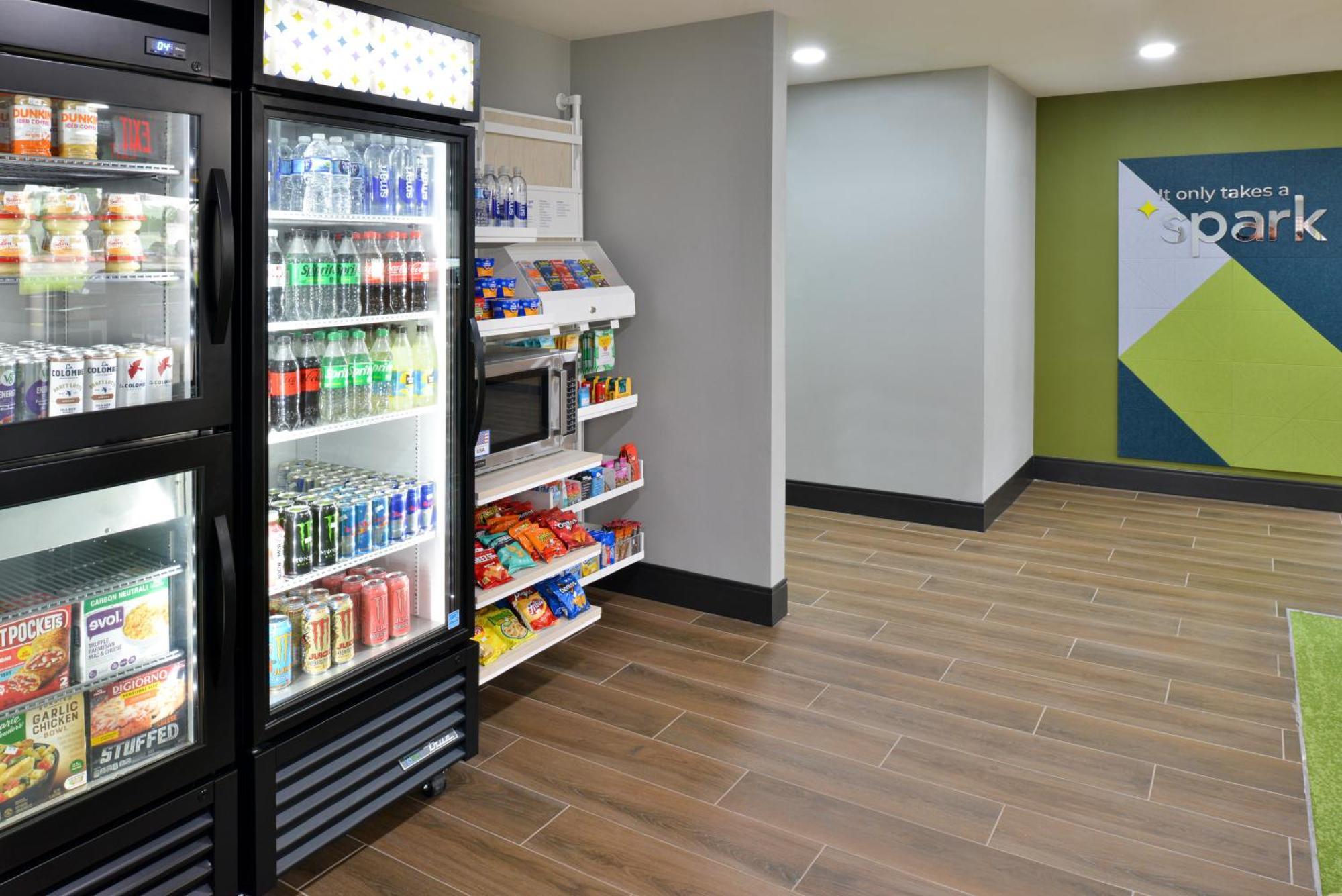 Hotel Spark By Hilton Market Center 3*