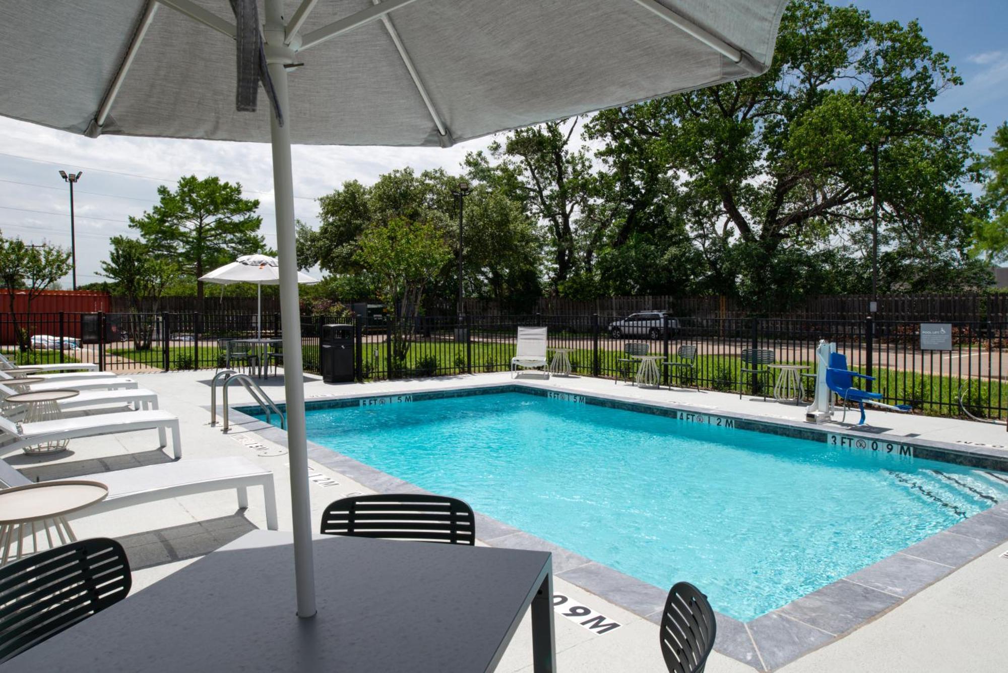 Hotel Spark By Hilton Market Center