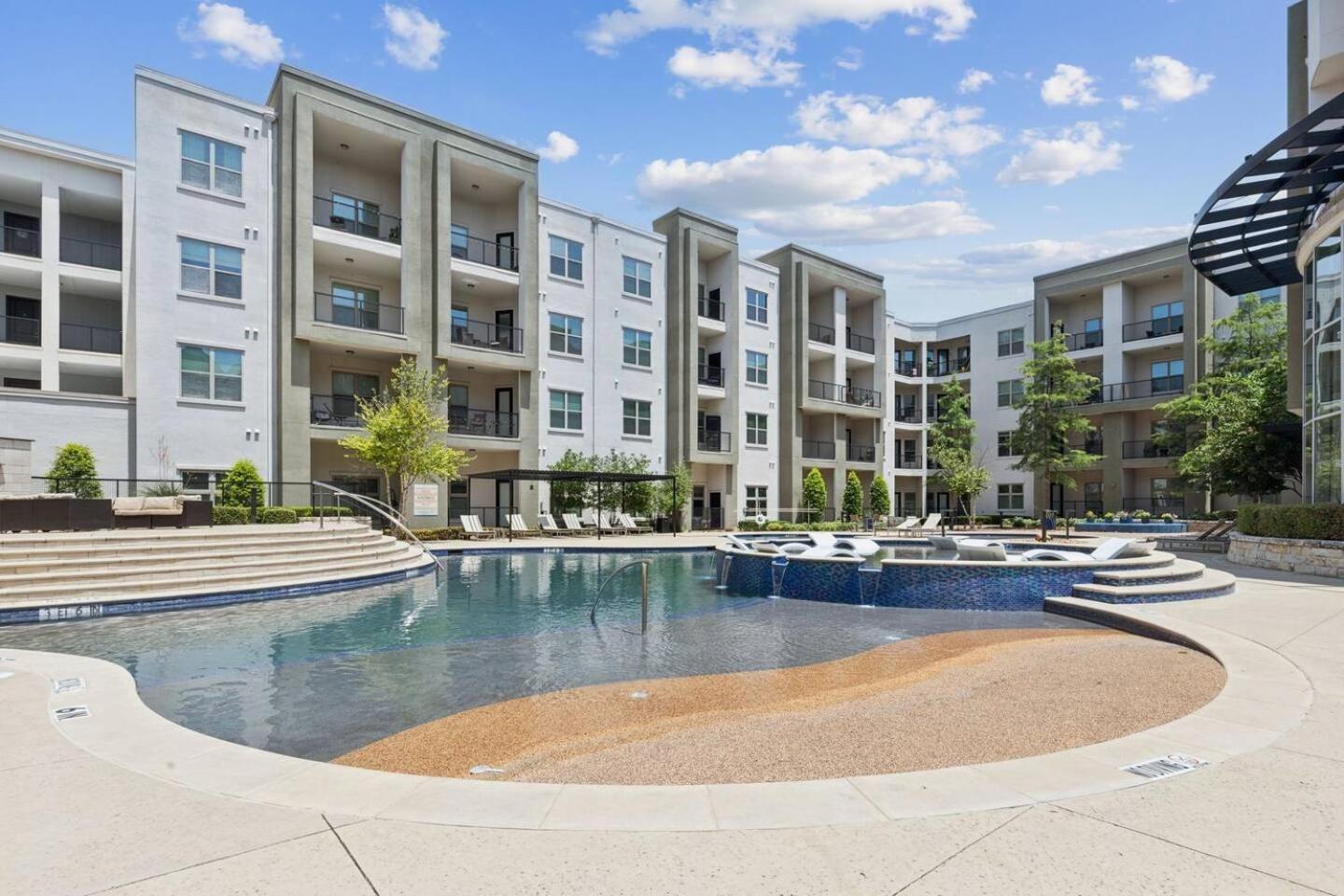 The Oasis Dallas
