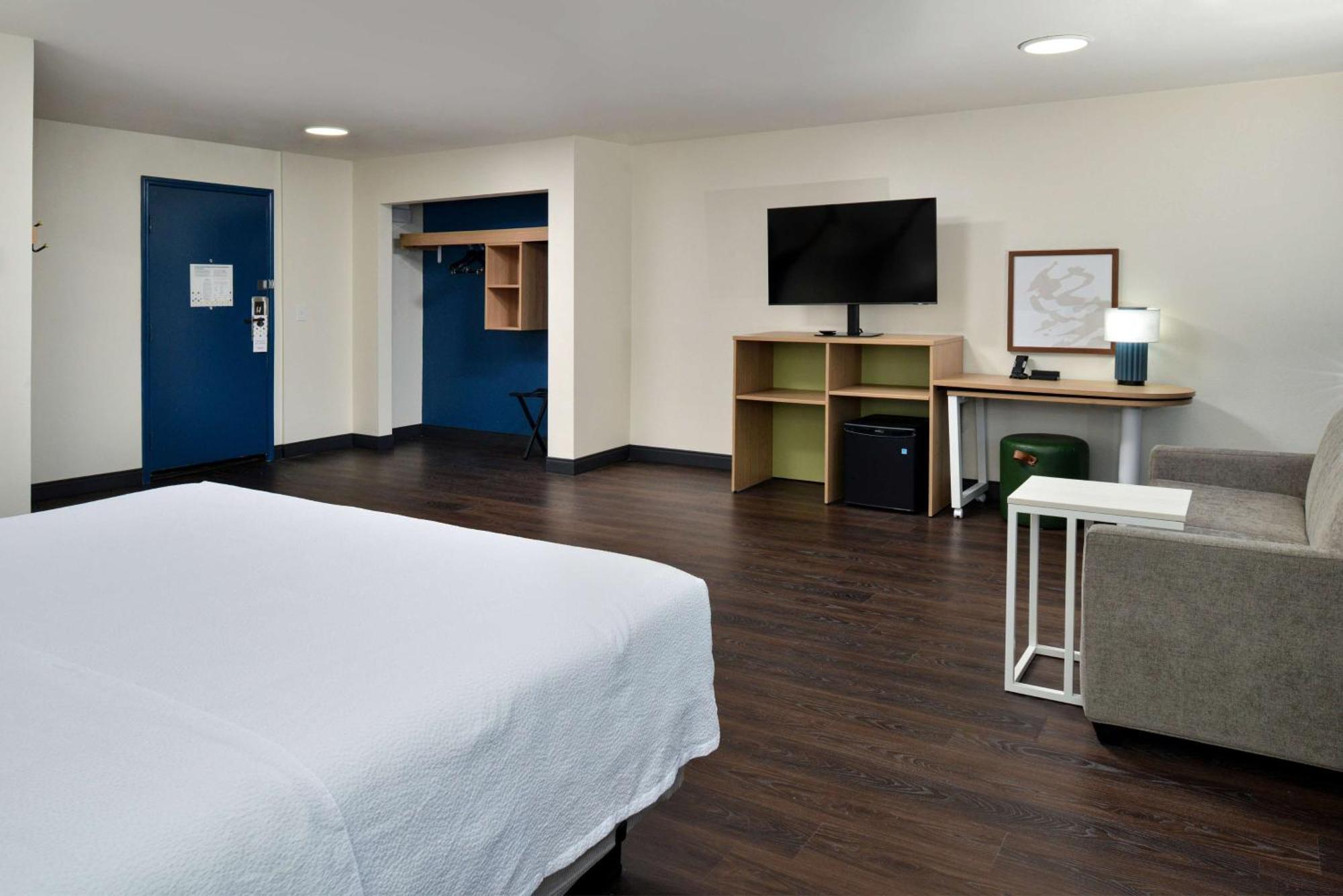 Spark By Hilton Market Center Hotel