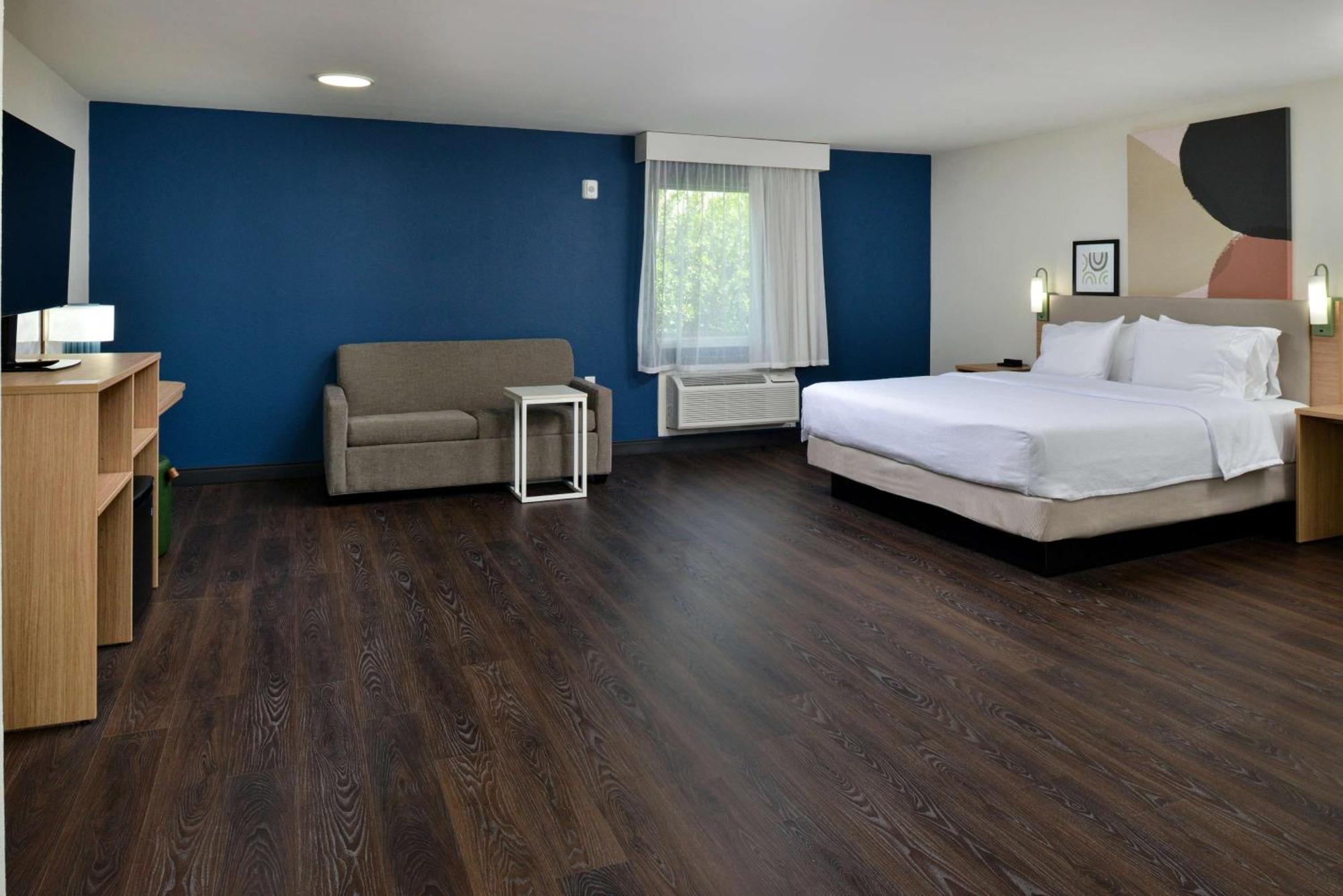 Hotel Spark By Hilton Market Center Dallas