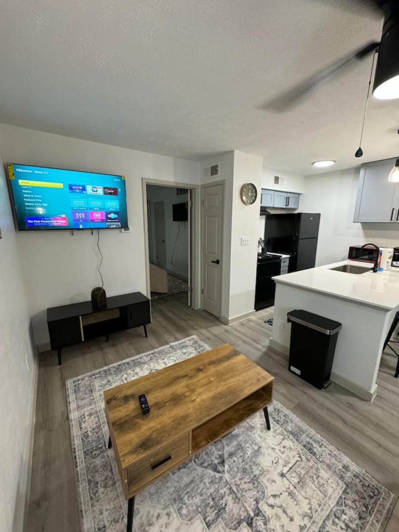 Dt L Modern Abode 1bd Apartment *