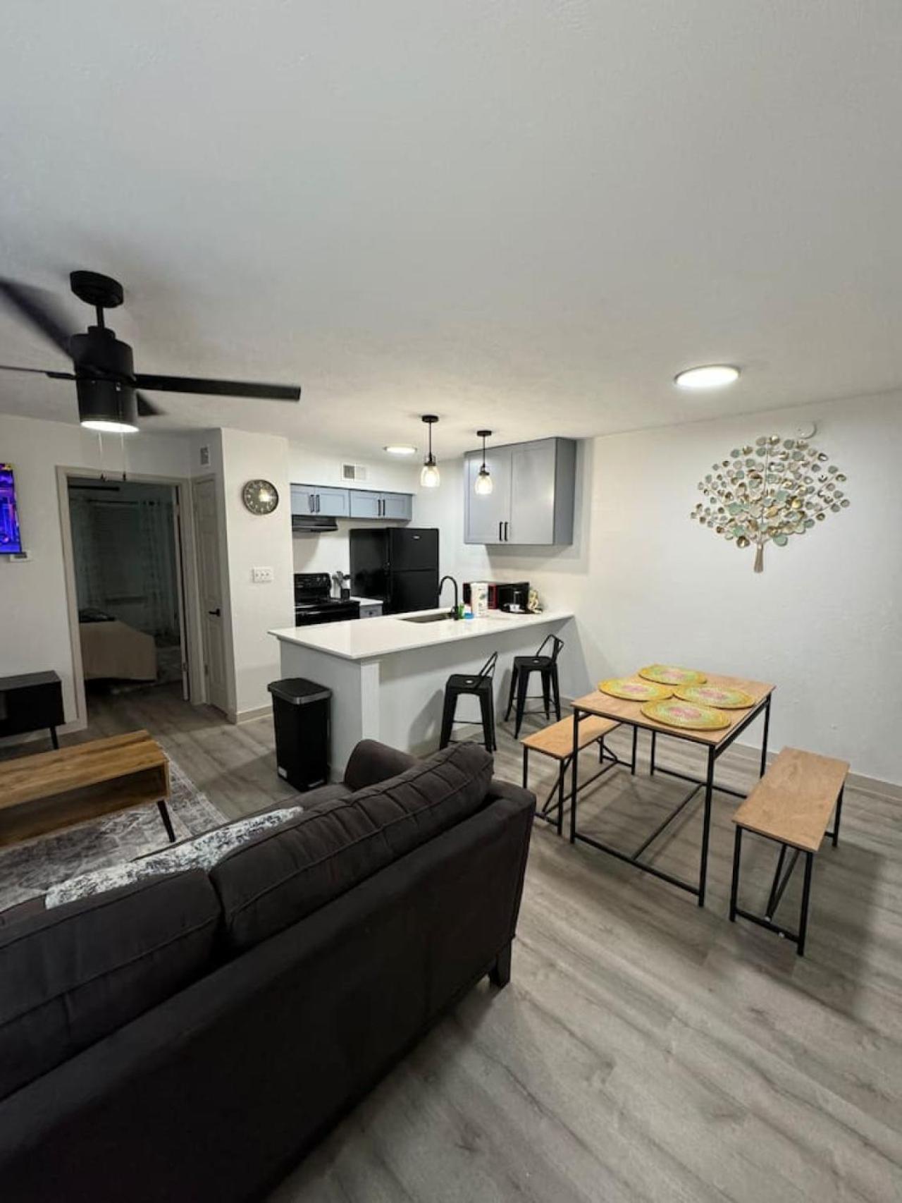 Apartment Dt L Modern Abode 1bd