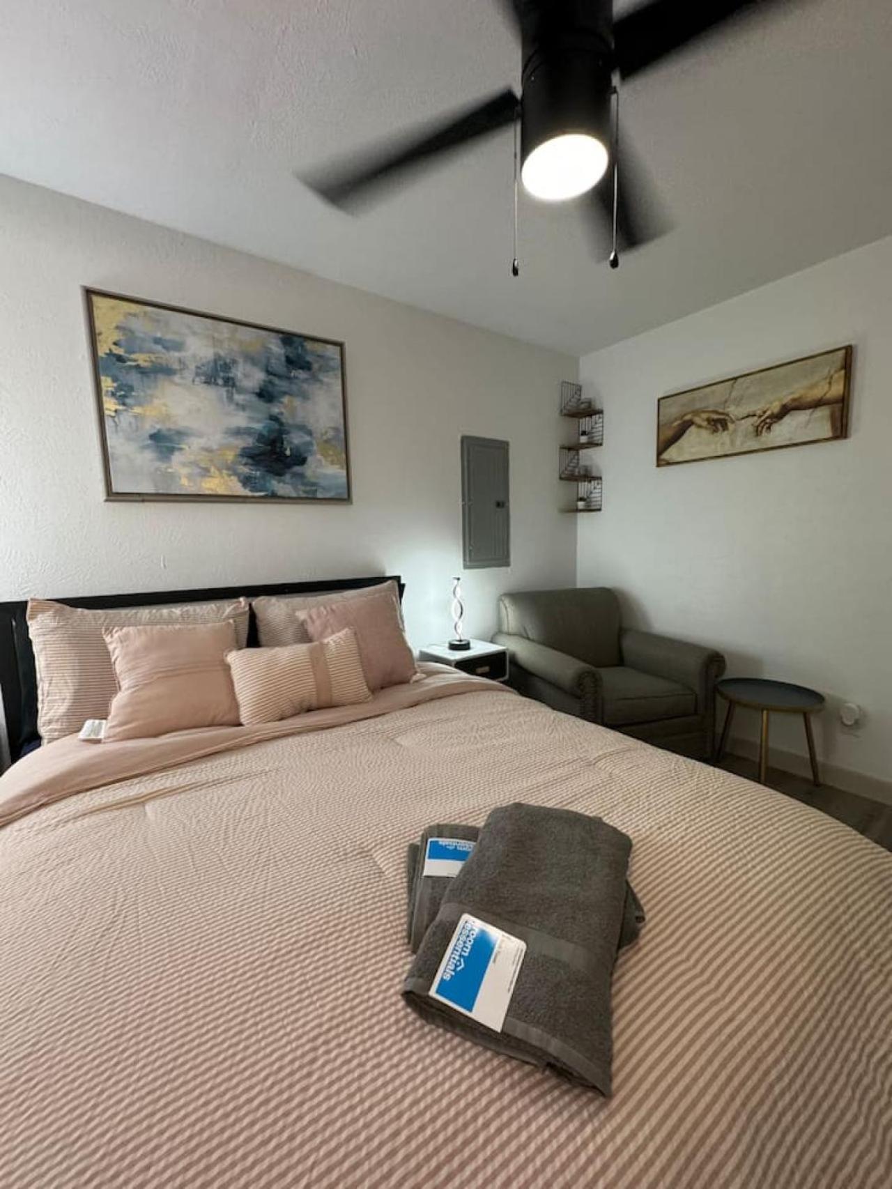 Dt L Modern Abode 1bd Apartment *