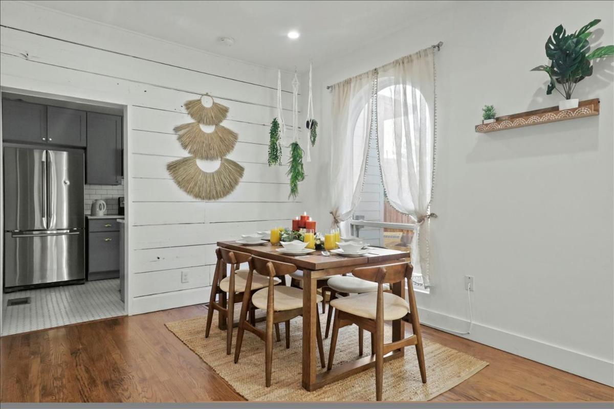 Bishop Boho Movie House Holiday home