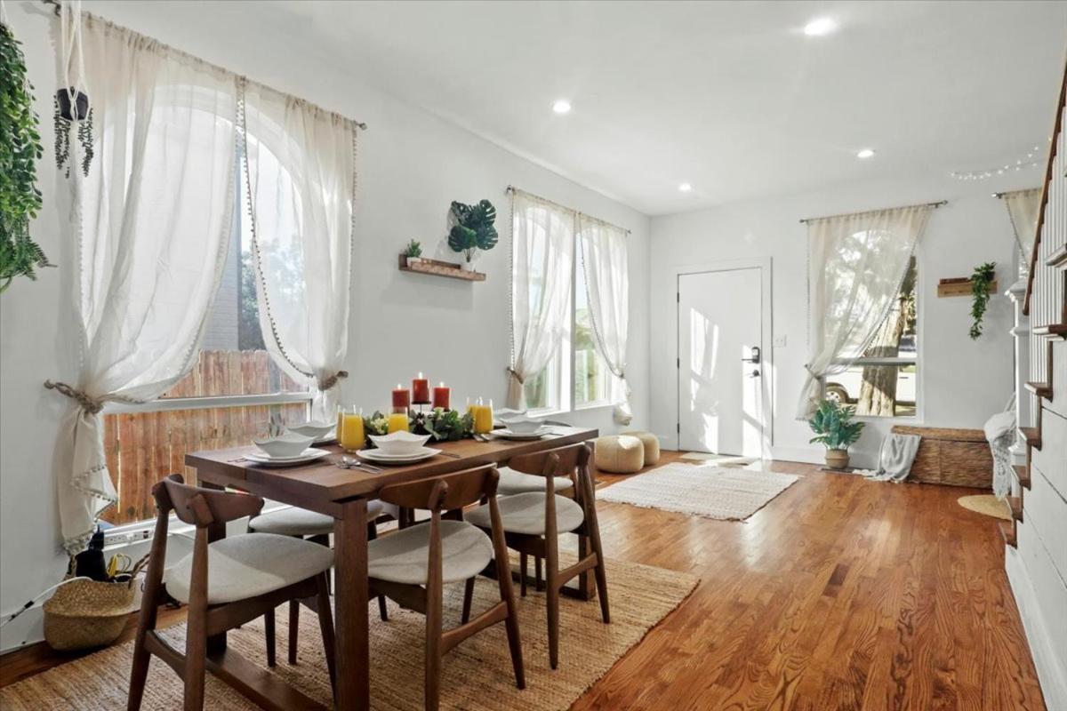 Bishop Boho Movie House Holiday home *