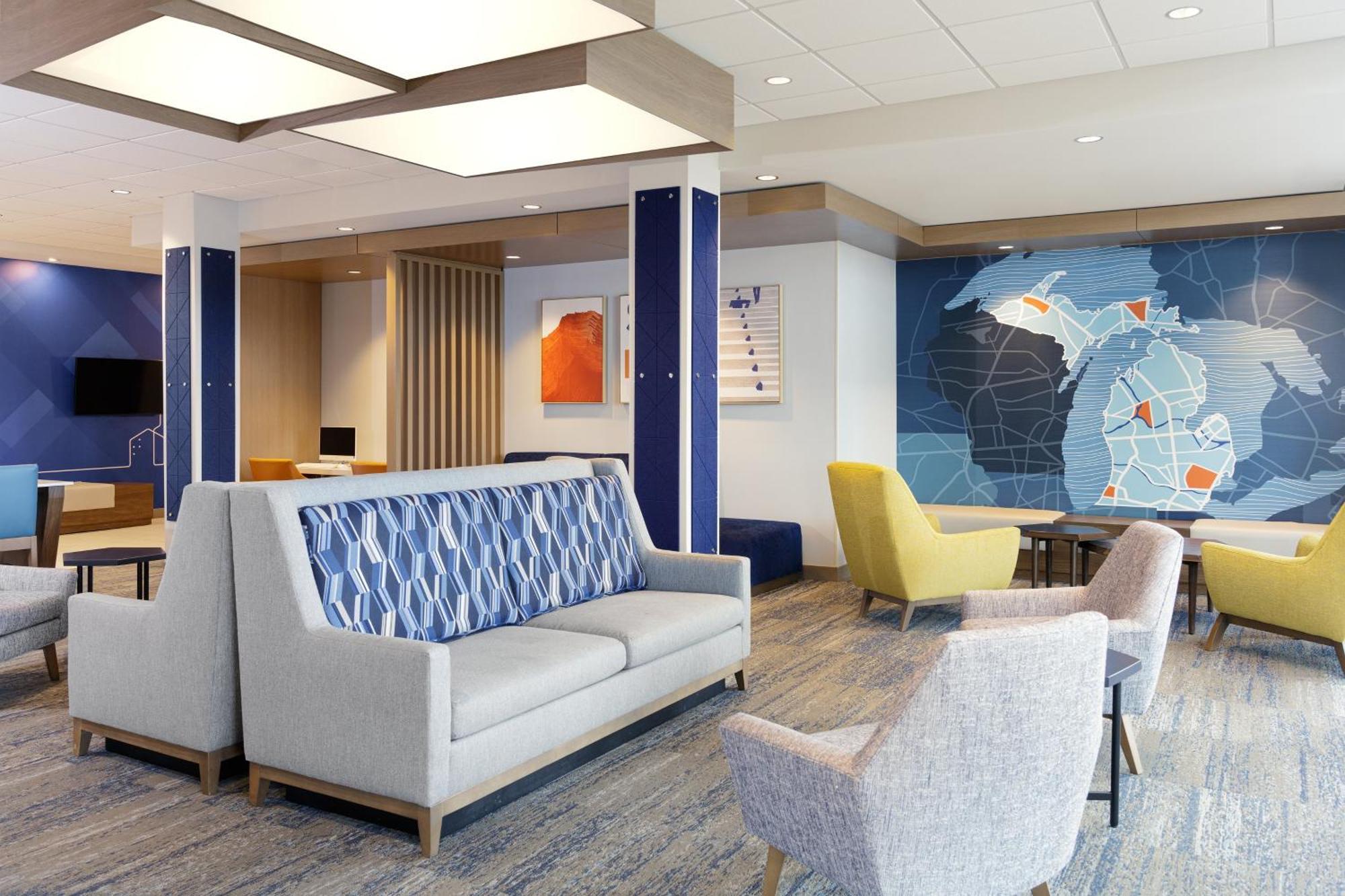 Express Market Center By Ihg Hotel 3*