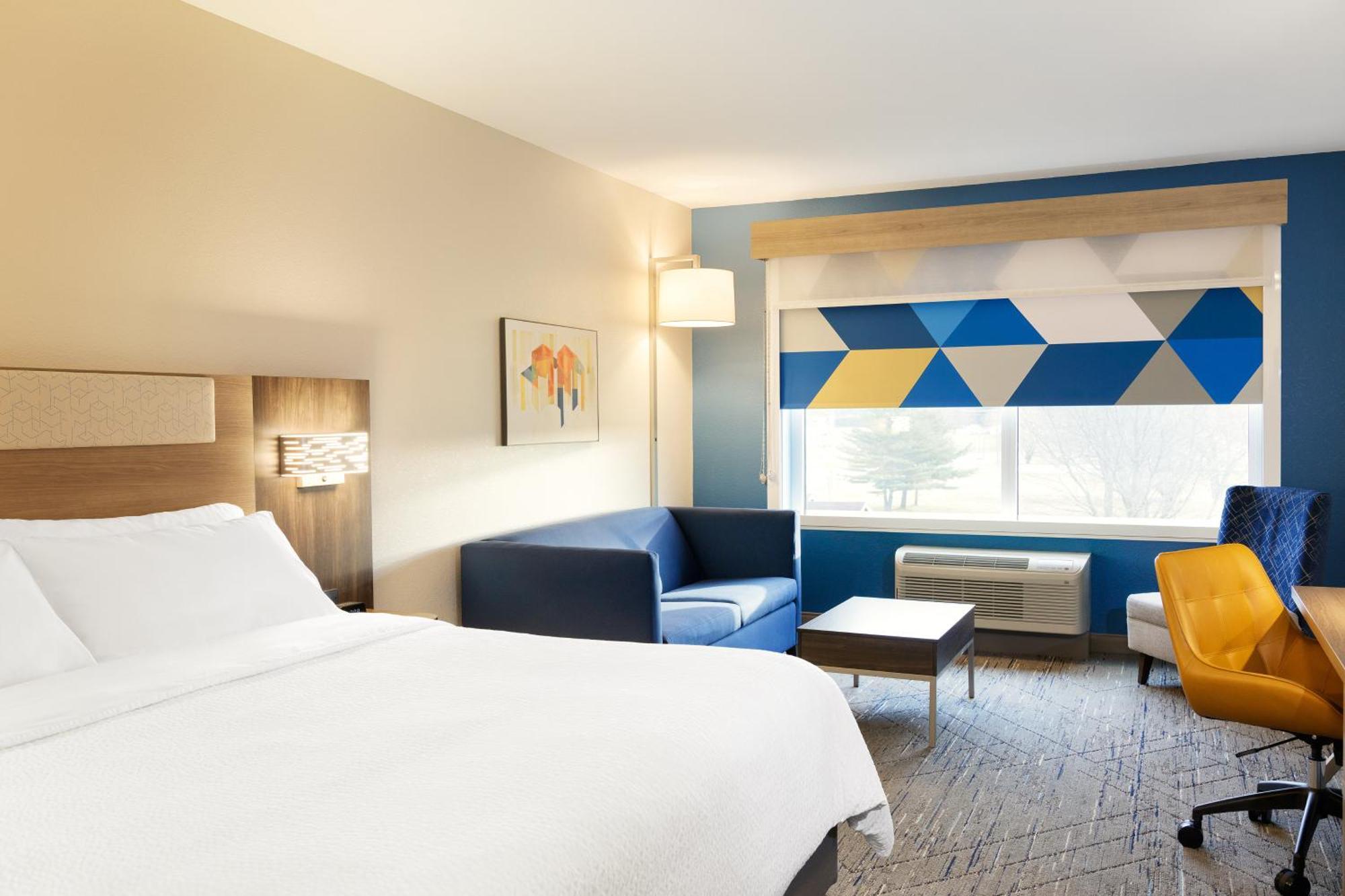 Express Market Center By Ihg Dallas