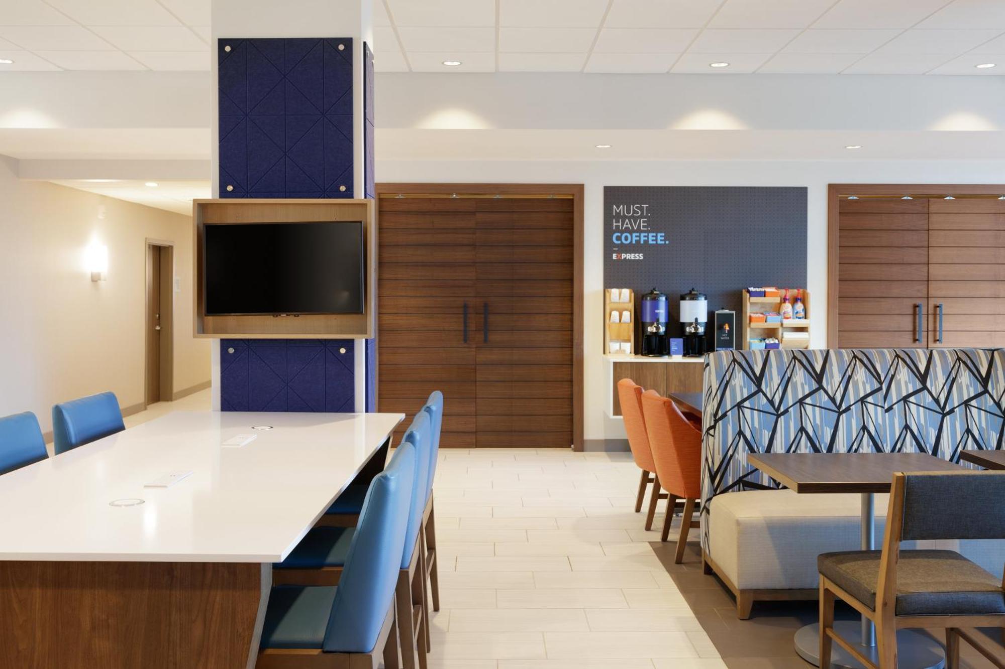 Express Market Center By Ihg Dallas