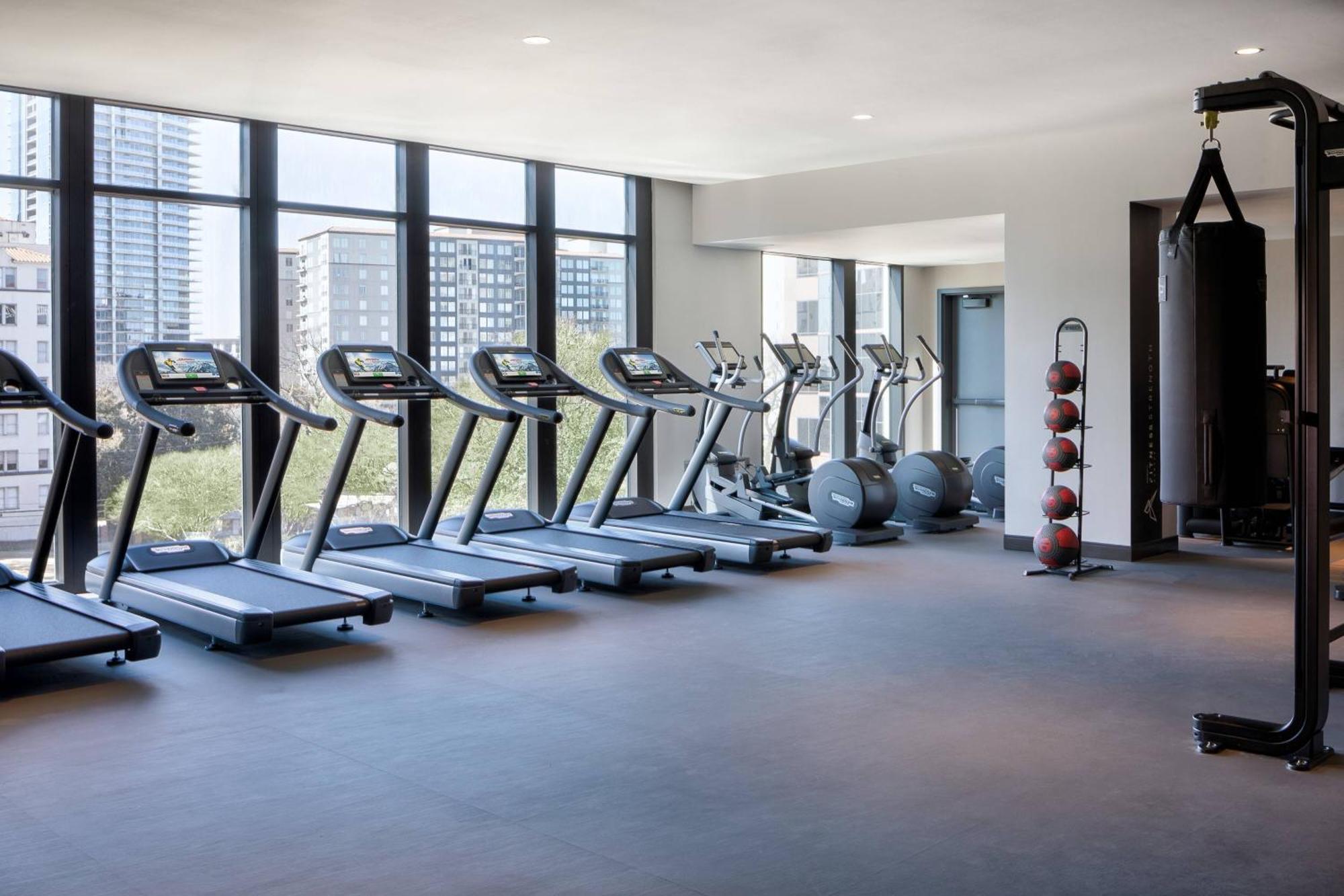 Marriott Uptown Hotel