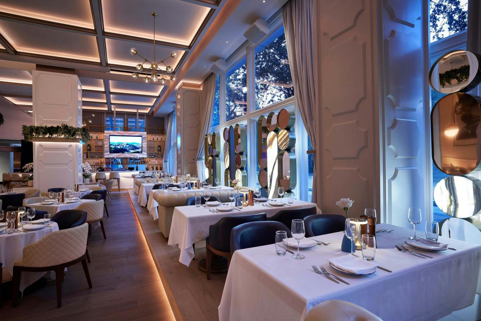 W Hotel 4*