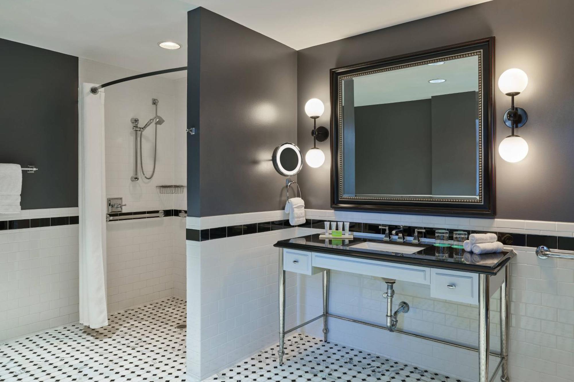 Hotel Le Meridien Dallas, The Stoneleigh