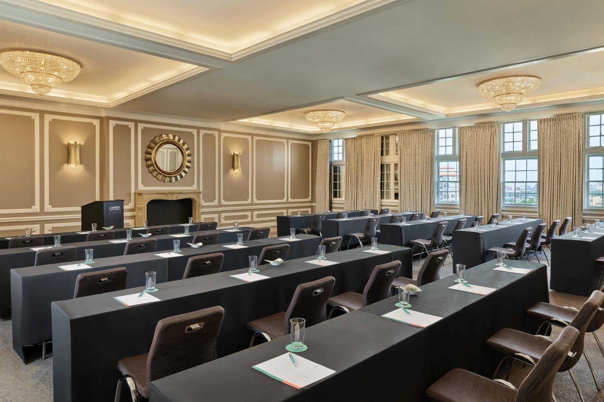 Le Meridien Dallas, The Stoneleigh 4*
