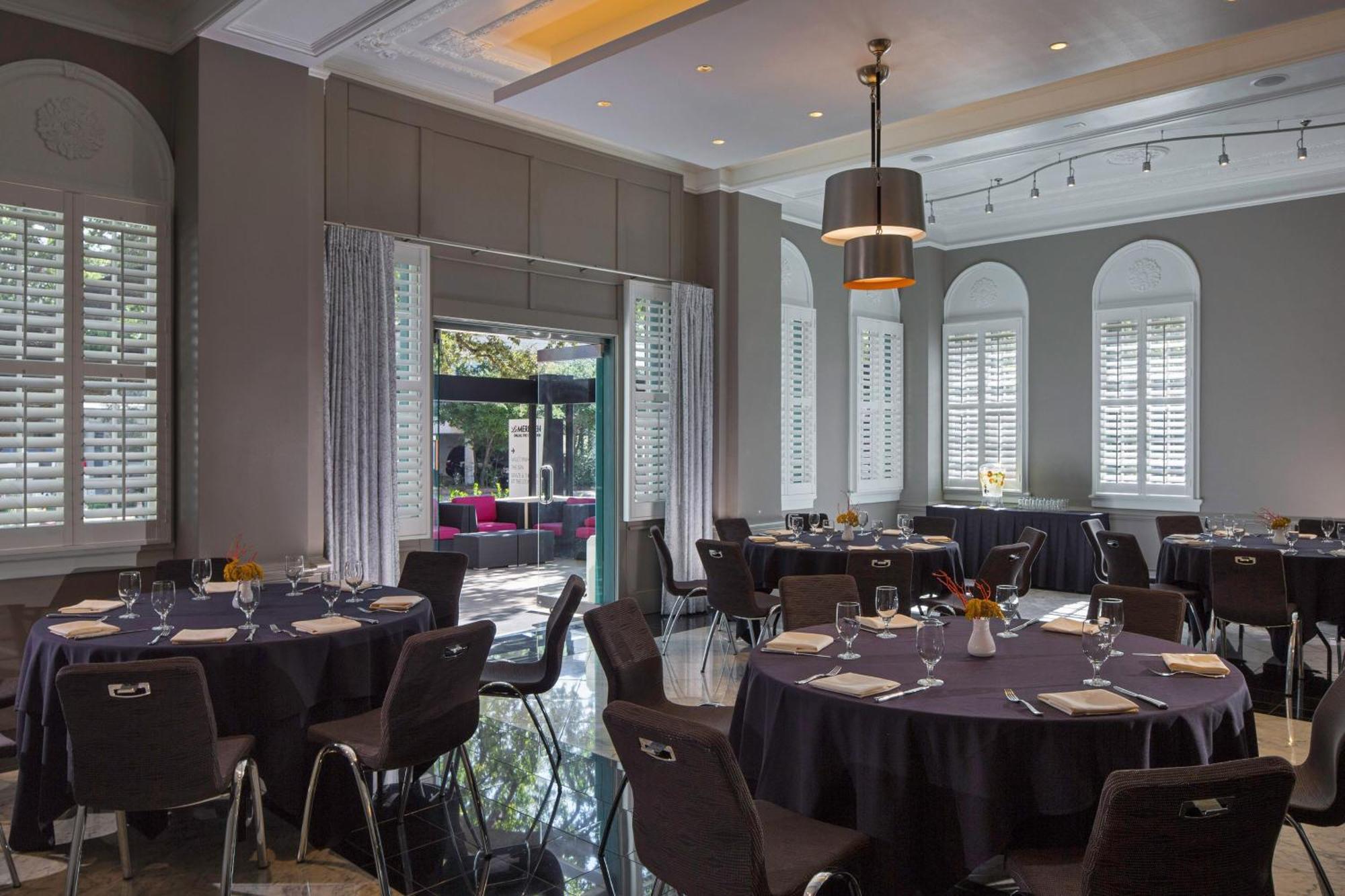 Le Meridien Dallas, The Stoneleigh