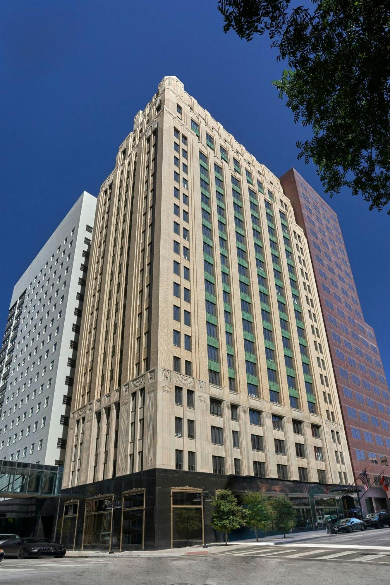 Renaissance Saint Elm Downtown Hotel Dallas