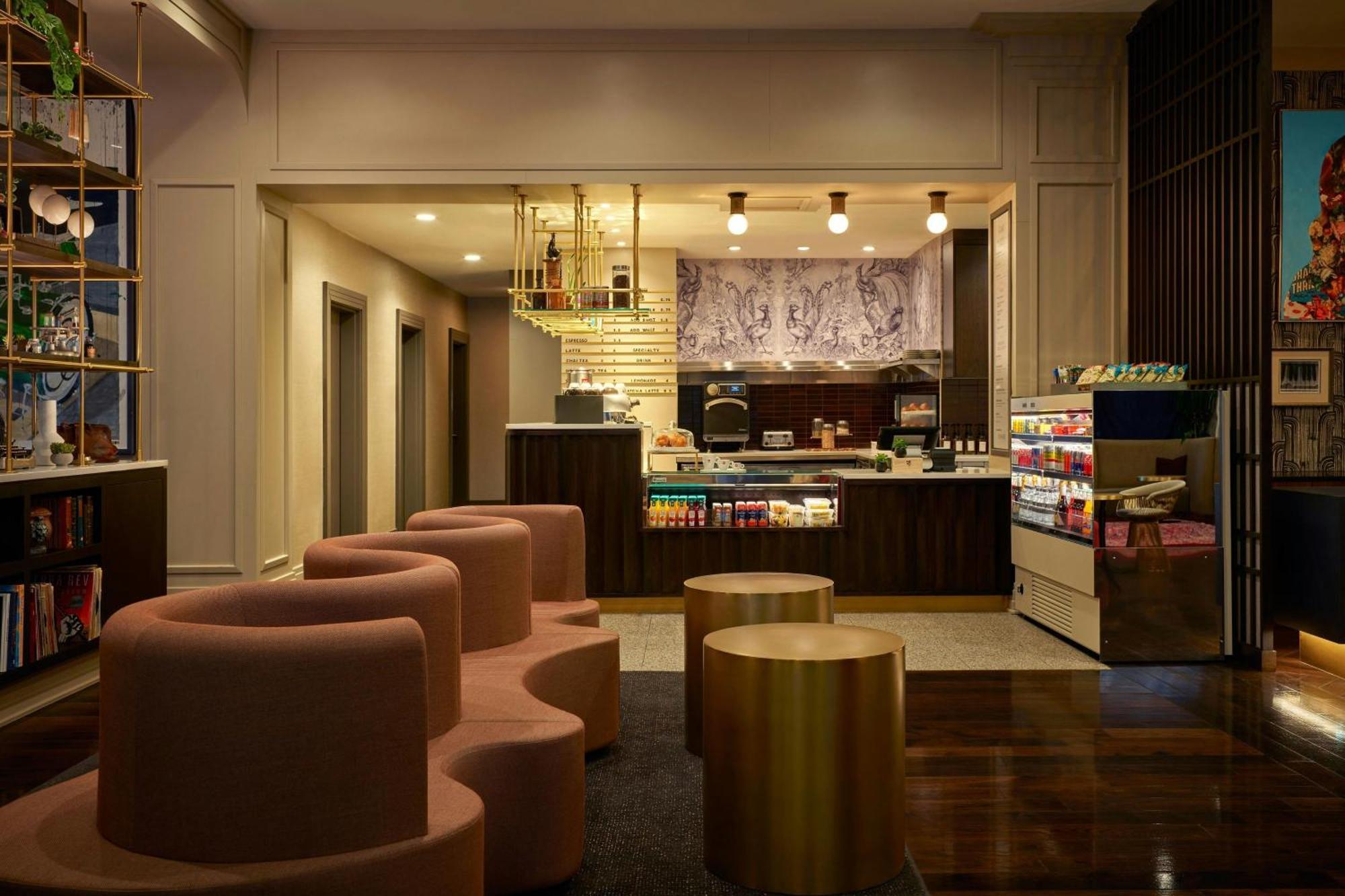Renaissance Saint Elm Downtown Hotel