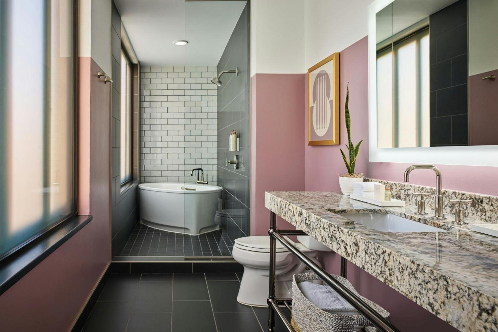 Renaissance Saint Elm Downtown Hotel Dallas