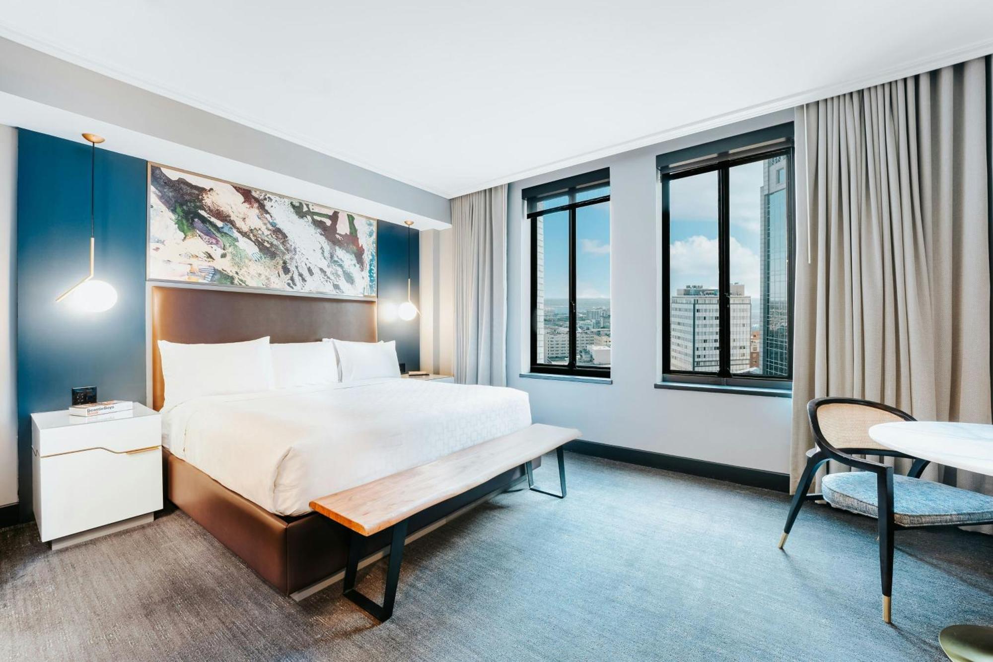 Renaissance Saint Elm Downtown Hotel