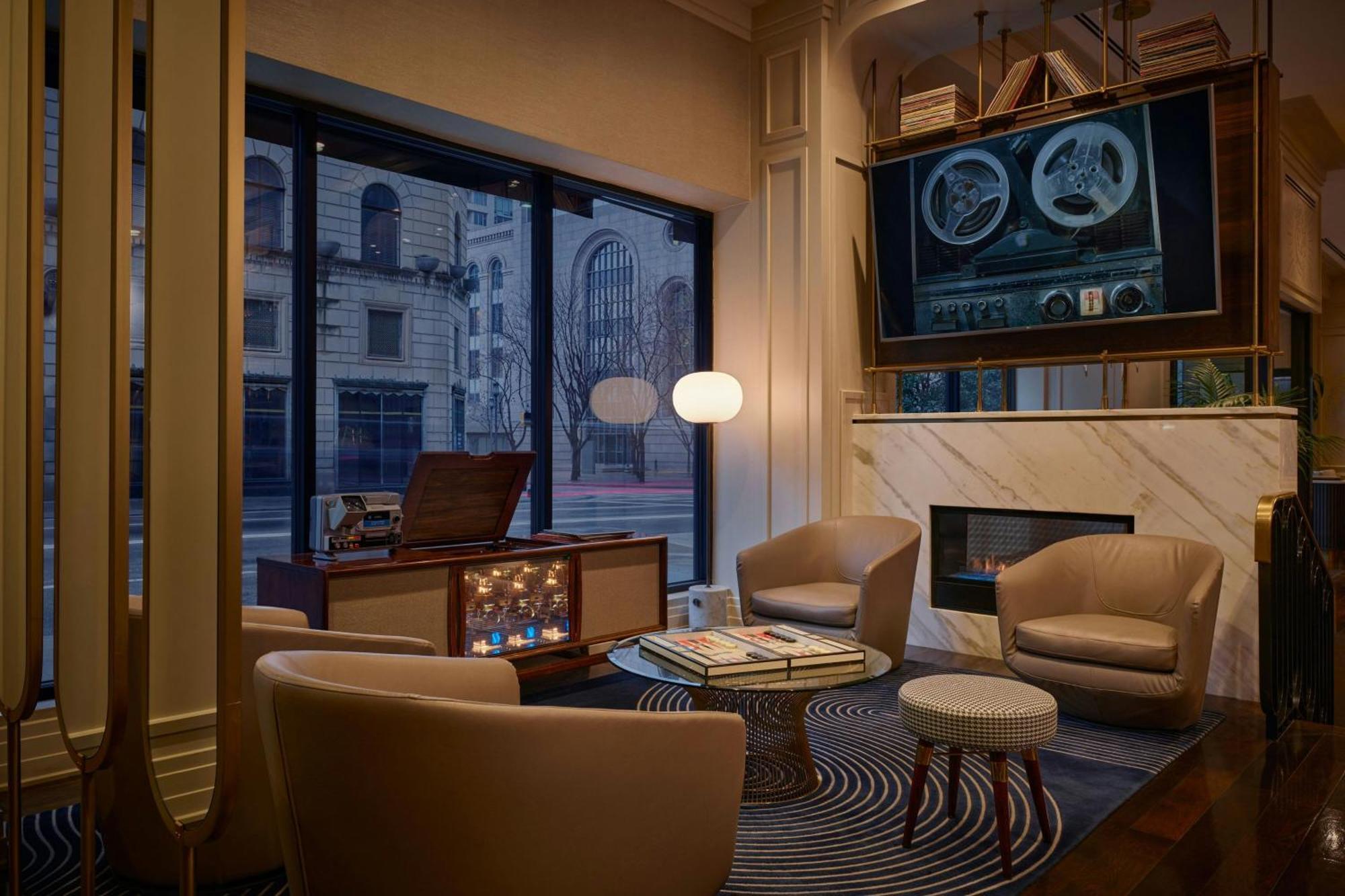 Renaissance Saint Elm Downtown Dallas